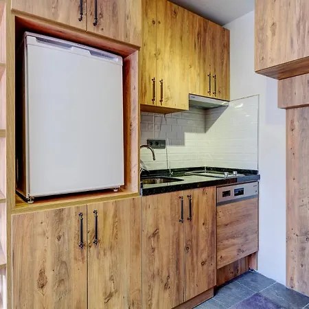 招待所 Brand New Apt, 2023 Design, Fast Internet 50mbps, Tv, Ac, Full White Goods, 300 M To Bosphorus, Near W 伊斯坦布尔