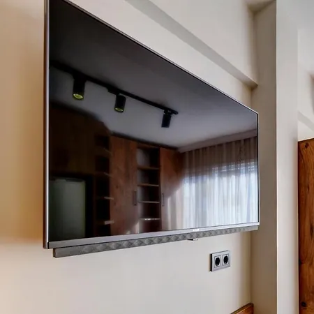 Brand New Apt, 2023 Design, Fast Internet 50mbps, Tv, Ac, Full White Goods, 300 M To Bosphorus, Near W 伊斯坦布尔